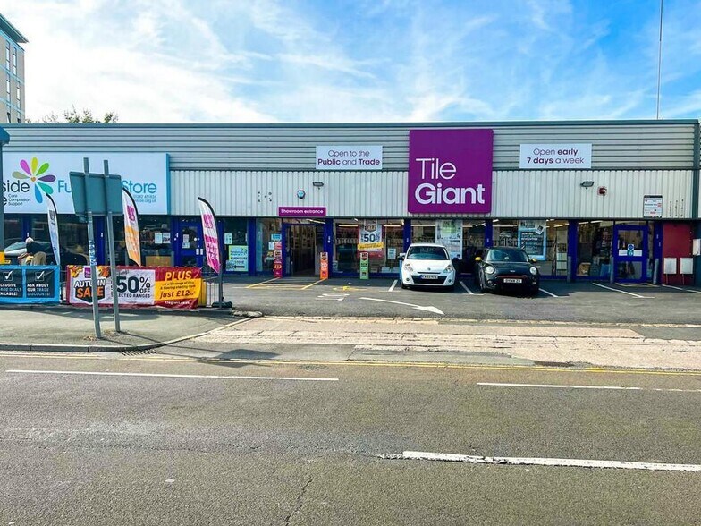 54 Church St, Burnley à louer - Photo du bâtiment - Image 2 de 6