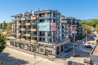 2406 Garden Dr, Vancouver, BC for lease Building Photo- Image 2 of 3