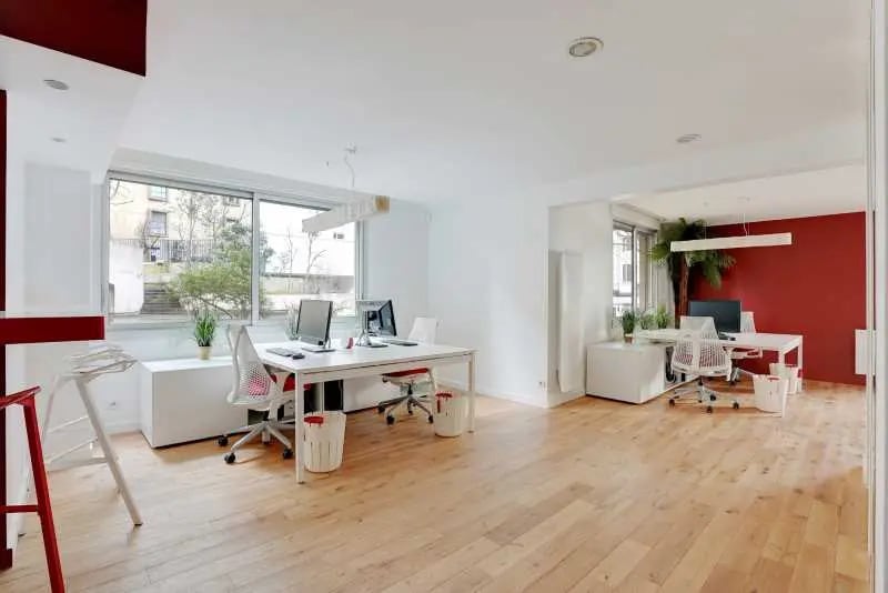 Immeuble residentiel dans Courbevoie à vendre Photo intérieure- Image 1 de 11