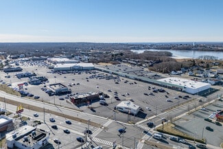 Plus de détails pour 181 Mariano Bishop Blvd, Fall River, MA - Commerce de détail à louer