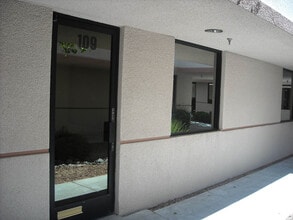 810-850 S Durango Dr, Las Vegas, NV for lease Interior Photo- Image 1 of 5