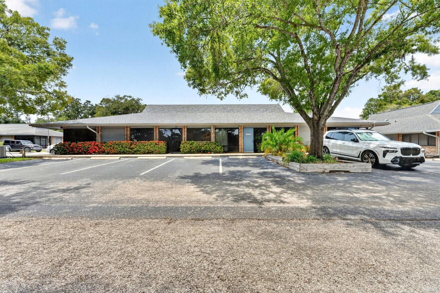 701 Enterprise Rd E, Safety Harbor, FL for lease - Interior Photo - Image 2 of 22