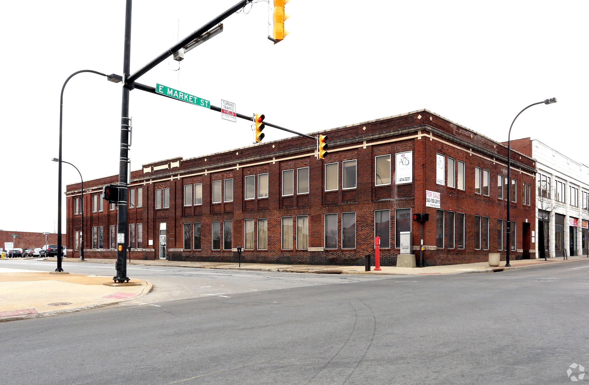 15-17 N Broadway St, Akron, OH à vendre Photo principale- Image 1 de 6