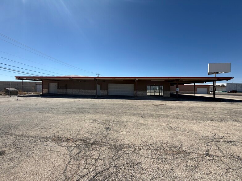 1720 E 7th St, Odessa, TX à vendre - Photo du bâtiment - Image 3 de 23
