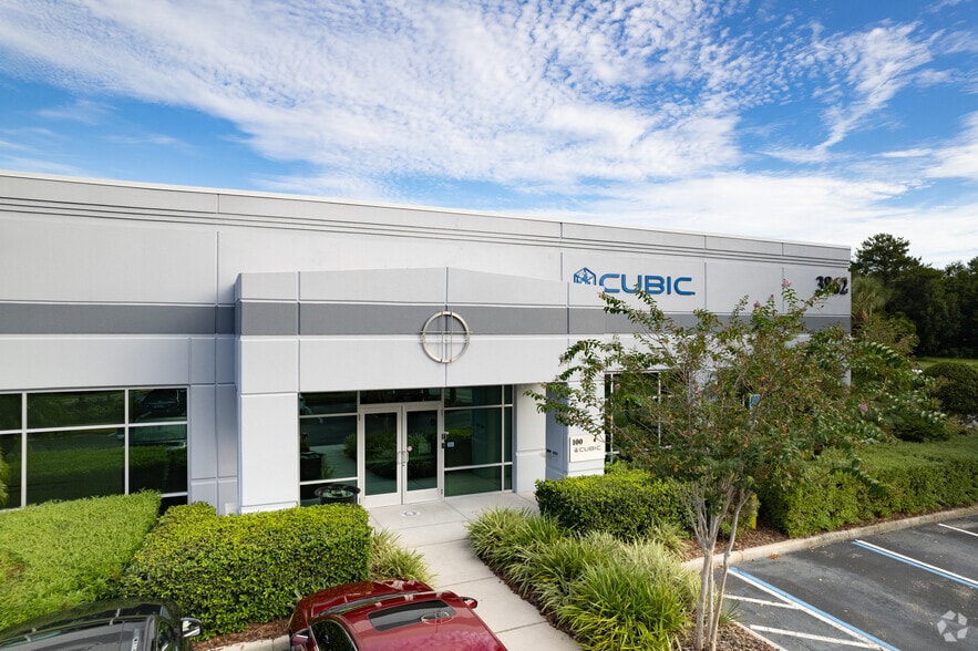 3862 Quadrangle Blvd, Orlando, FL à louer - Photo du bâtiment - Image 3 de 4