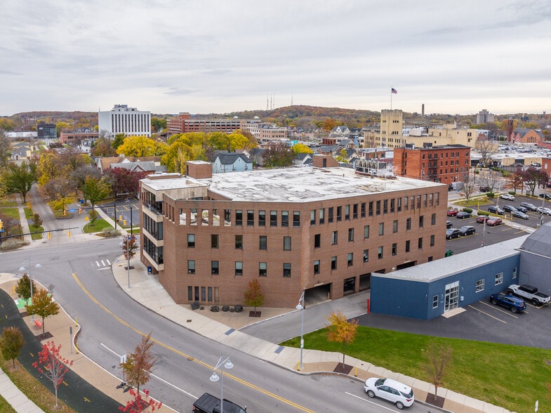109 S Union St, Rochester, NY for sale - Building Photo - Image 2 of 37