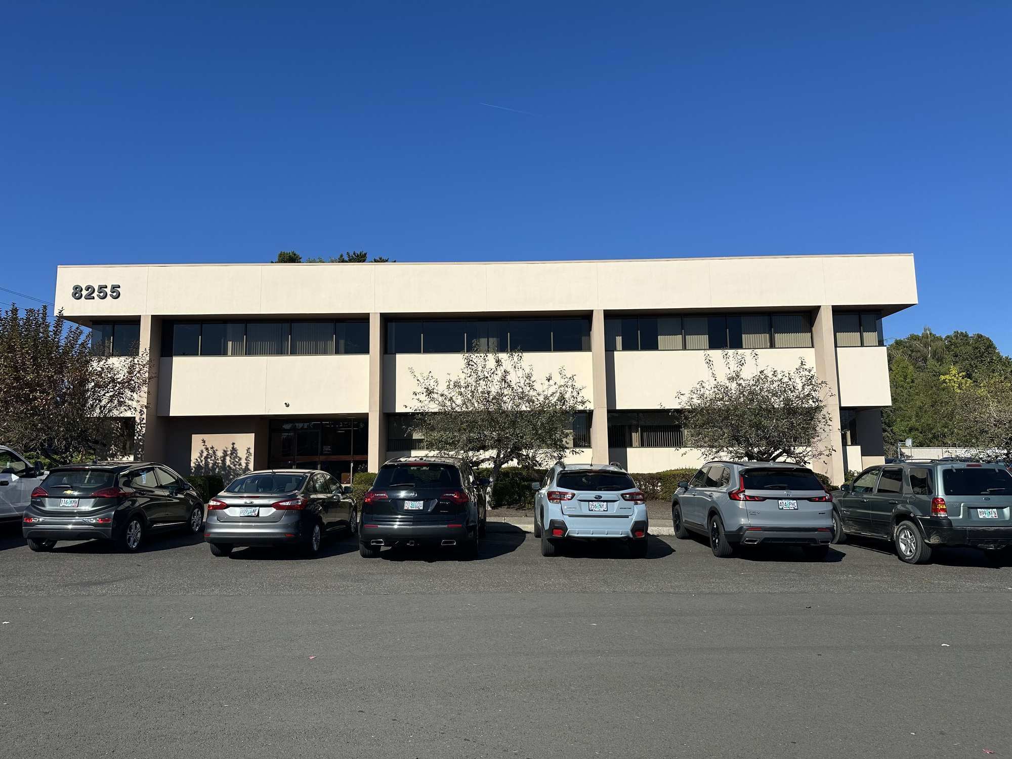 8255 SW Hunziker St, Tigard, OR for lease Primary Photo- Image 1 of 4