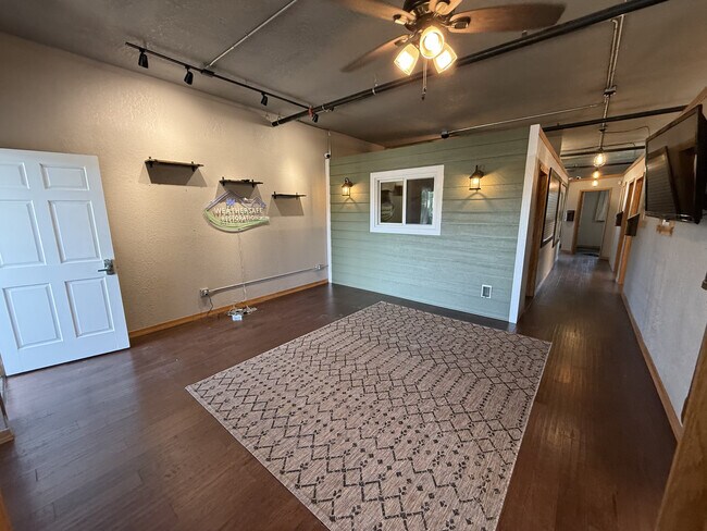 More details for 1063-1123 Weir Dr, Woodbury, MN - Office for Sale