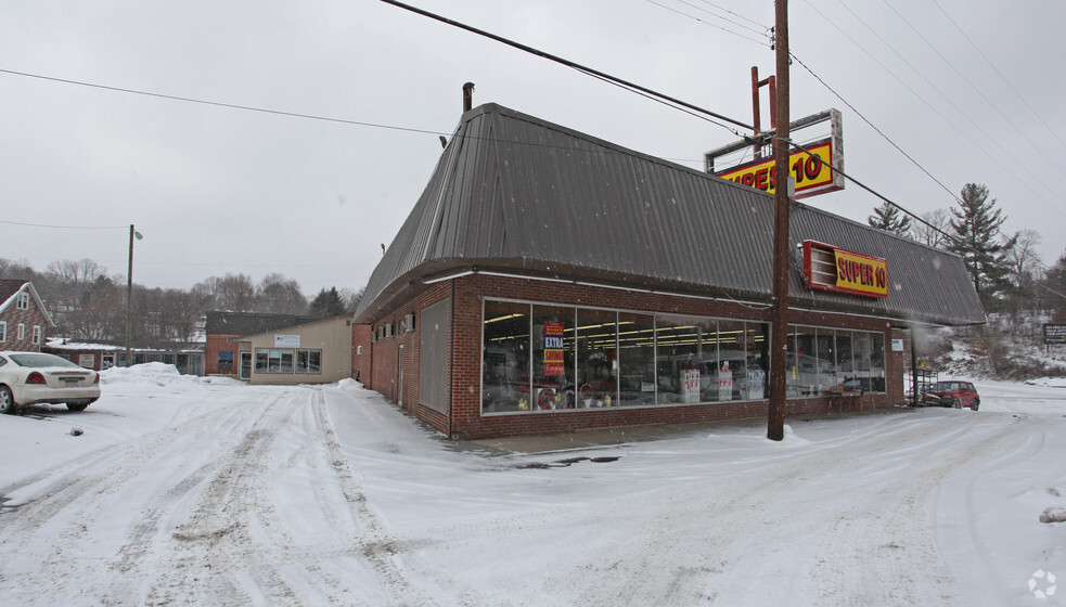 1697 Robert C Byrd Dr, Beckley, WV for sale - Primary Photo - Image 1 of 1