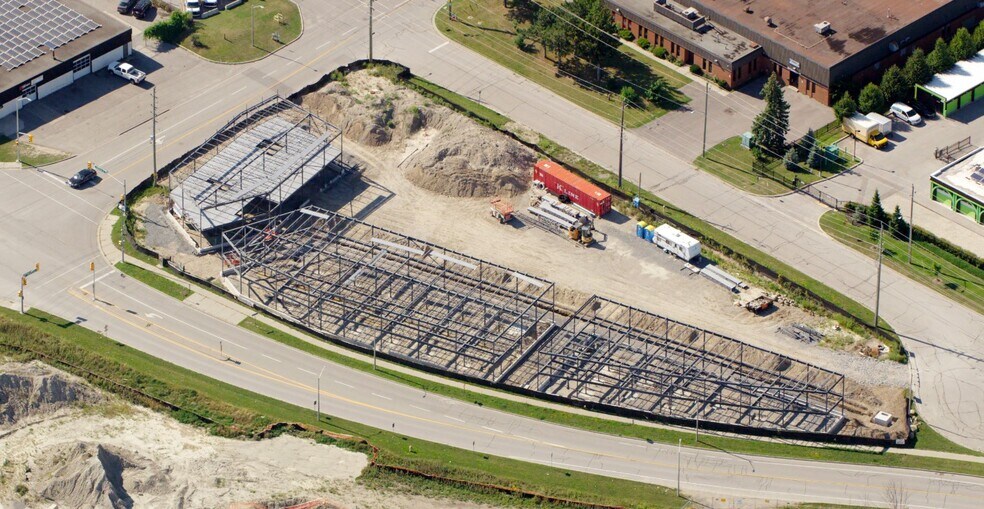 190 Station St, Ajax, ON à vendre - Photo principale - Image 1 de 1