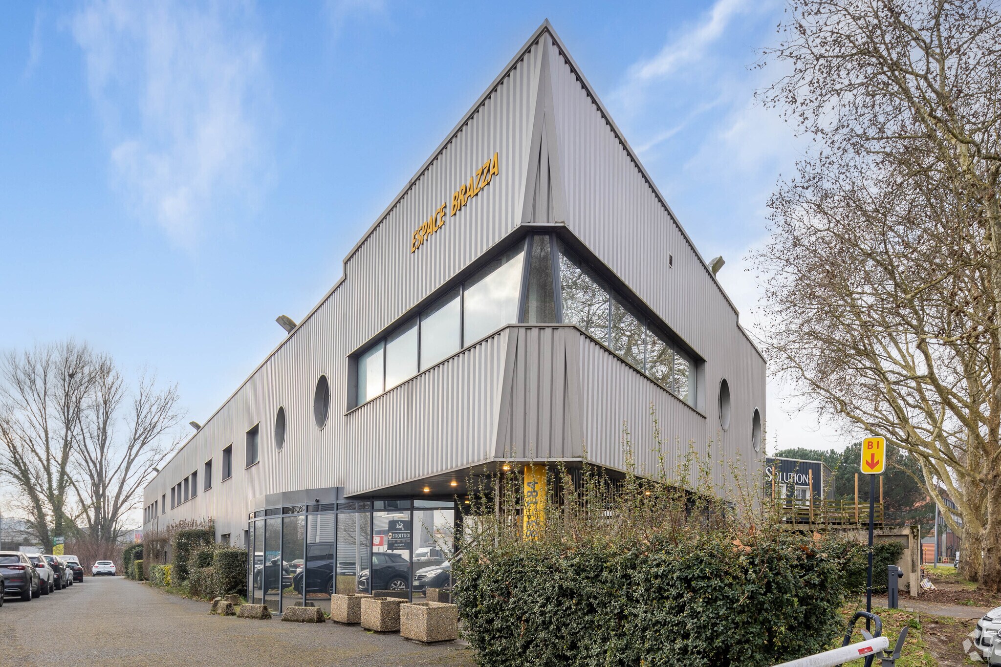 184 Quai De Brazza, Bordeaux for lease Primary Photo- Image 1 of 2