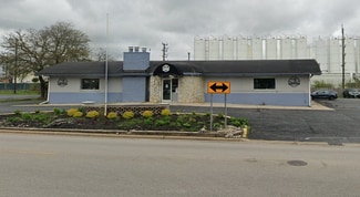 More details for 914 N Highland Ave, Aurora, IL - Retail for Sale