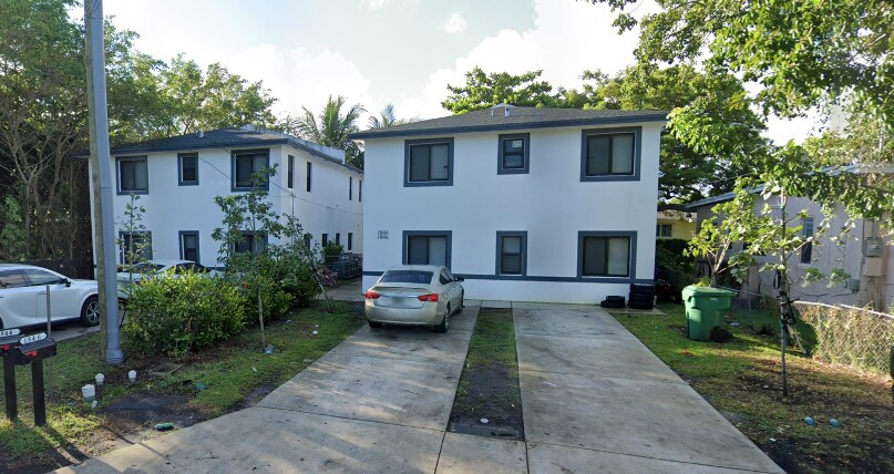 1847 NW 70th St, Miami, FL à vendre - Photo du bâtiment - Image 2 de 4
