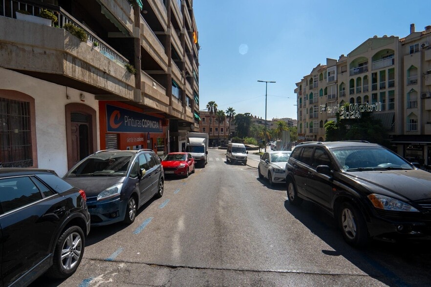 Commerce de détail dans Motril, Granada à vendre - Photo du bâtiment - Image 3 de 14