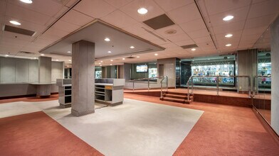 7 SW 1st Ave SW, Rochester, MN for lease Interior Photo- Image 1 of 9