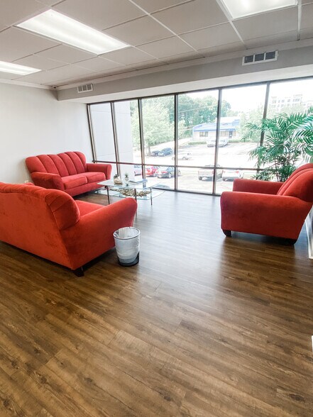 119 SW Maynard Rd, Cary, NC à vendre - Photo du bâtiment - Image 3 de 8