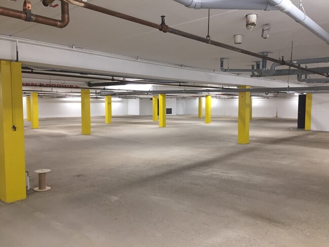 Plus de détails pour 10104 114 St NW, Edmonton, AB - Bureau/Commerce de détail à louer