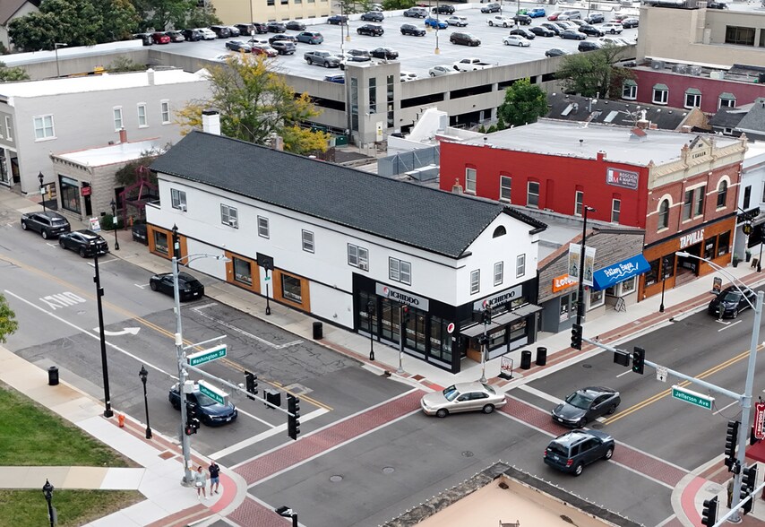 204 S Washington St, Naperville, IL à vendre - Photo du bâtiment - Image 1 de 9