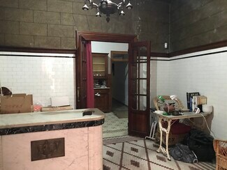 Plus de détails pour Multi-résidentiel à vendre