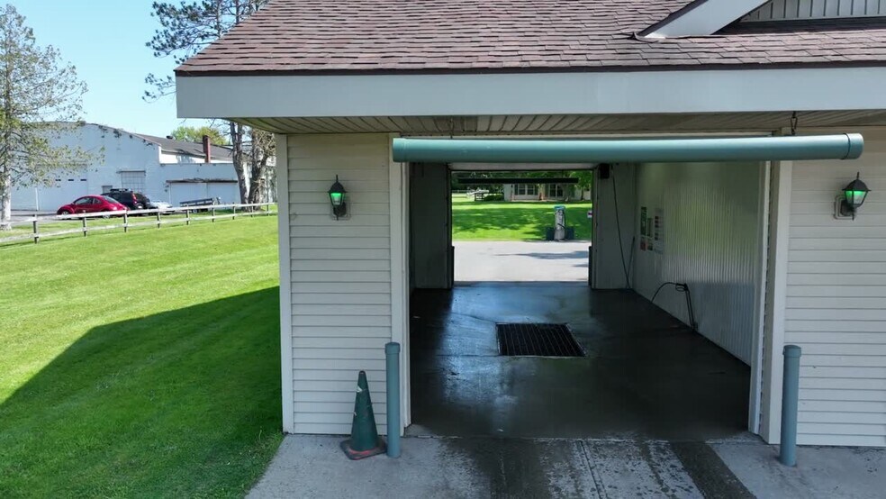 9809 River Rd, Marcy, NY à vendre - Vidéo sur l’inscription commerciale - Image 3 de 10