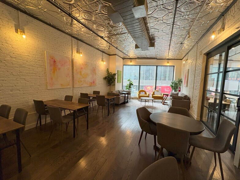 1204 Broadway, New York, NY for lease - Building Photo - Image 2 of 15