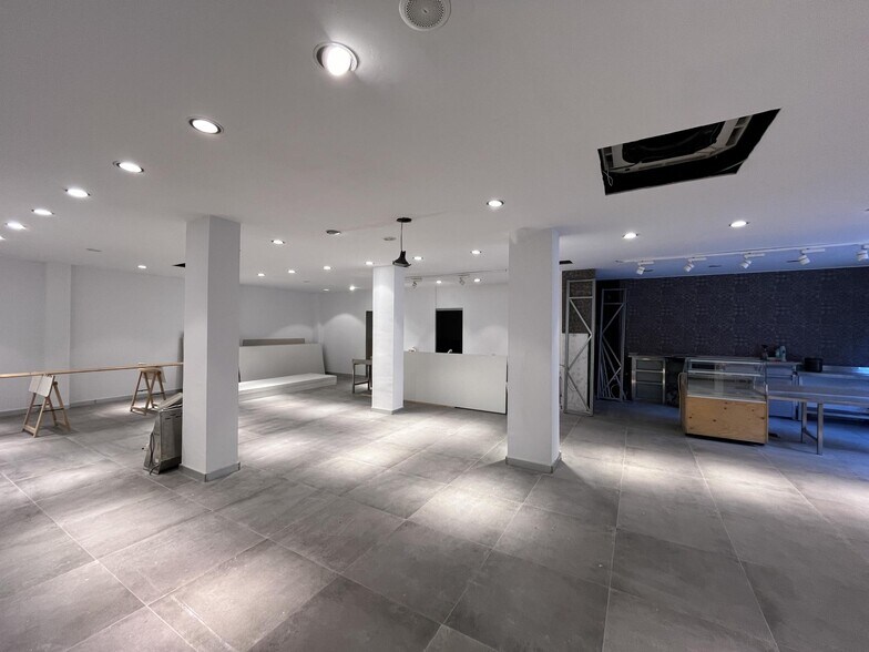 Commerce de détail dans Manresa, Barcelona à louer - Photo intérieure - Image 2 de 4
