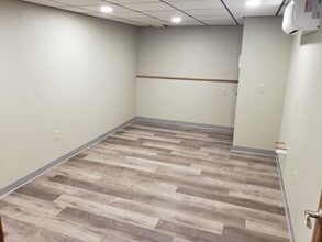 1415 Merrill Ave, Wausau, WI for lease Interior Photo- Image 2 of 5