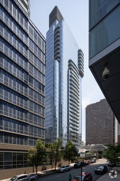 555 W 59th St, New York, NY for lease - Building Photo - Image 2 of 4