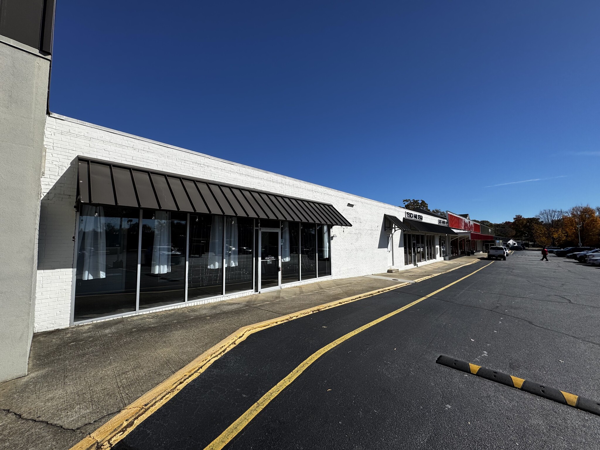 2830 Wade Hampton Blvd, Taylors, SC for lease Primary Photo- Image 1 of 13