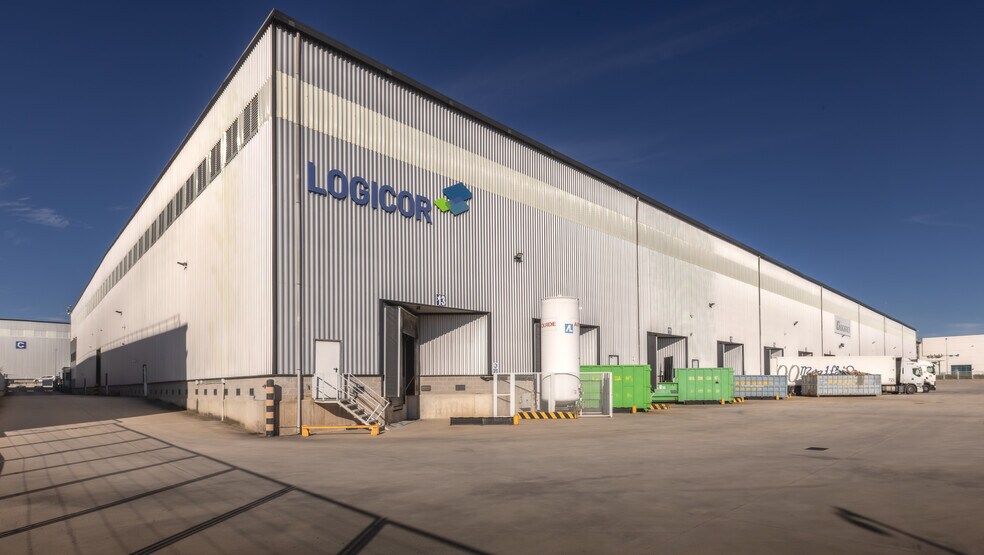 Camino Alovera, 5, Cabanillas del Campo, Guadalajara à louer - Photo de construction - Image 3 de 7