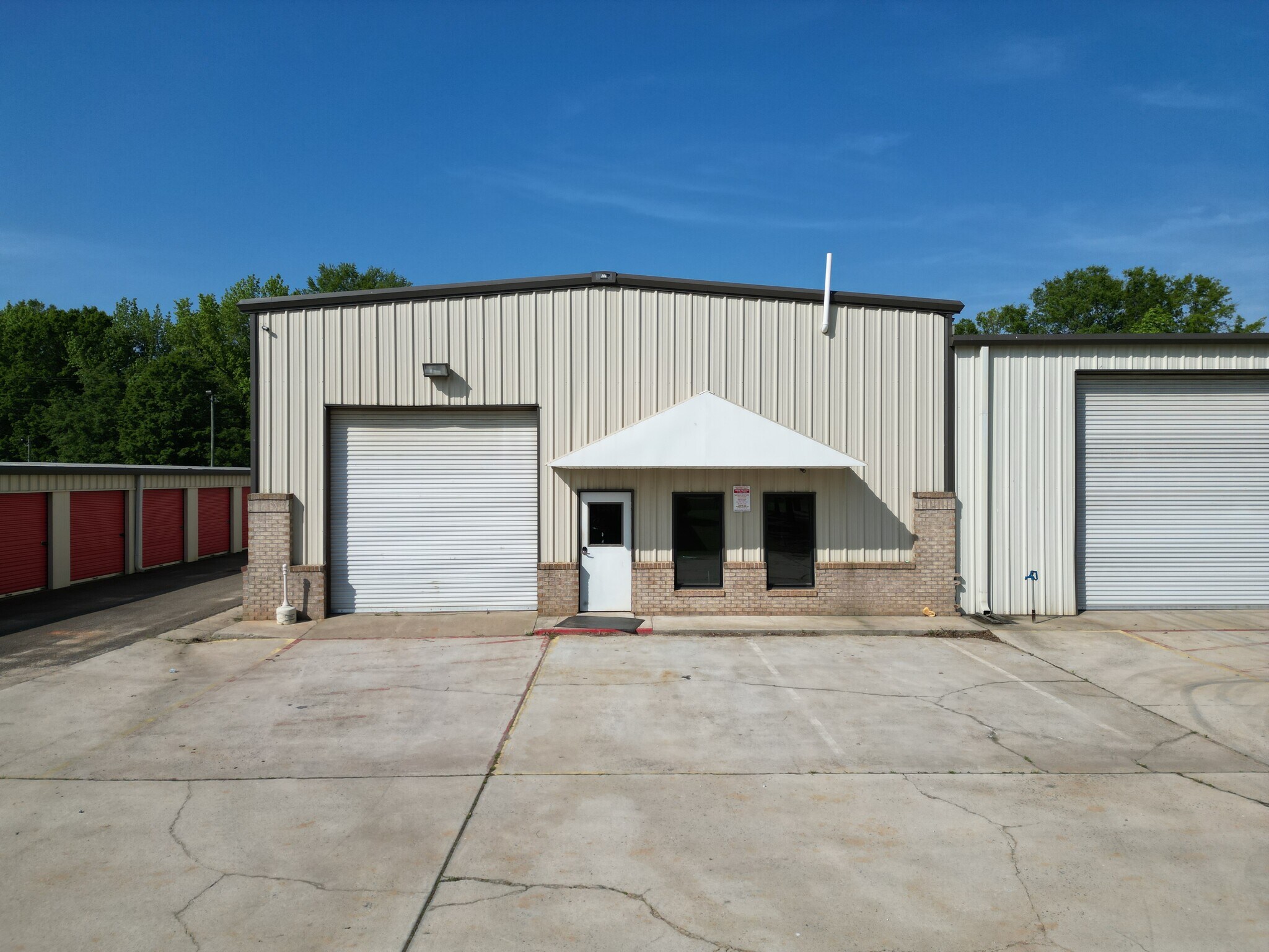 1360 Greensboro Hwy, Watkinsville, GA for lease Interior Photo- Image 1 of 15