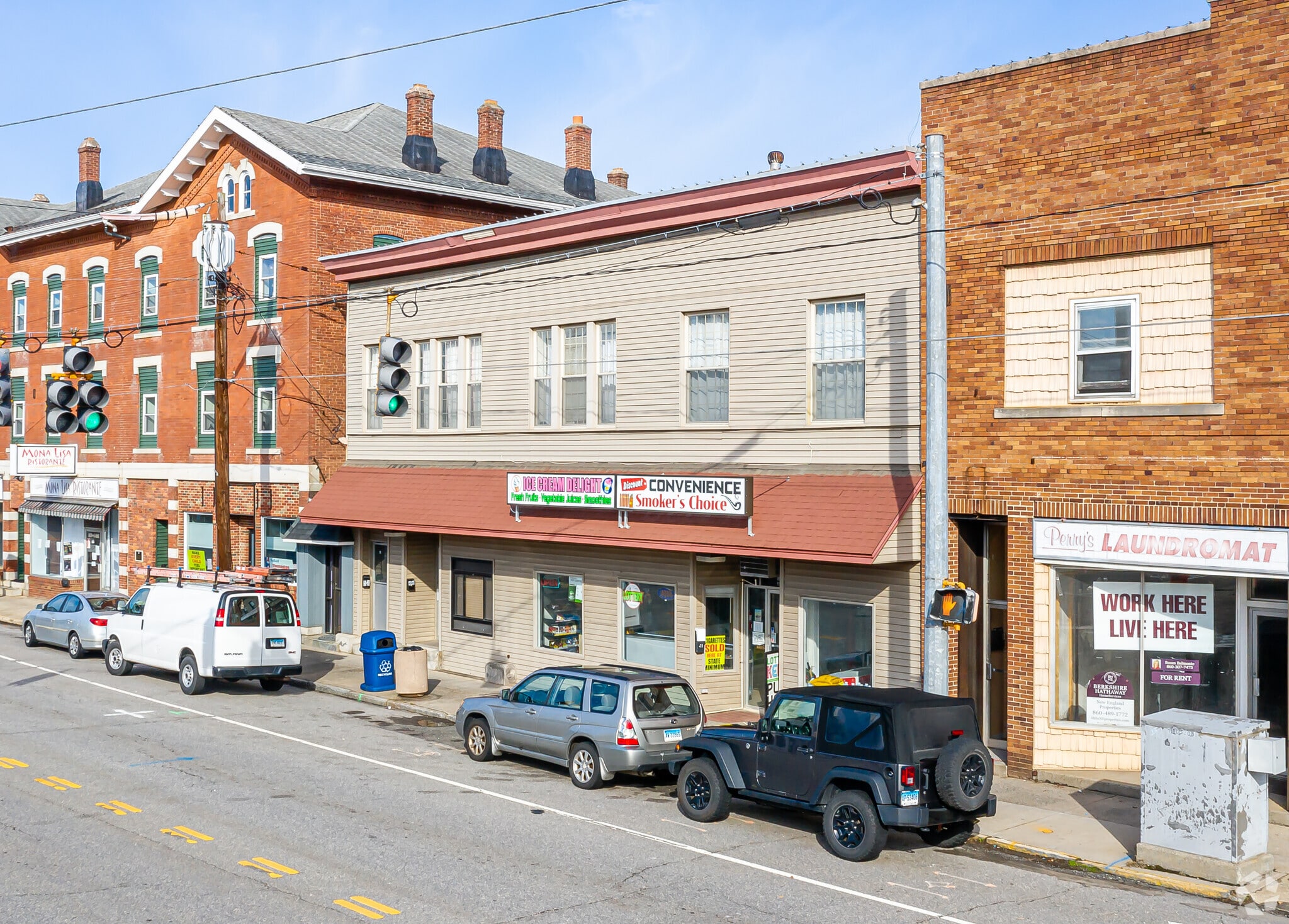46-52 Main St, Thomaston, CT for lease Primary Photo- Image 1 of 5