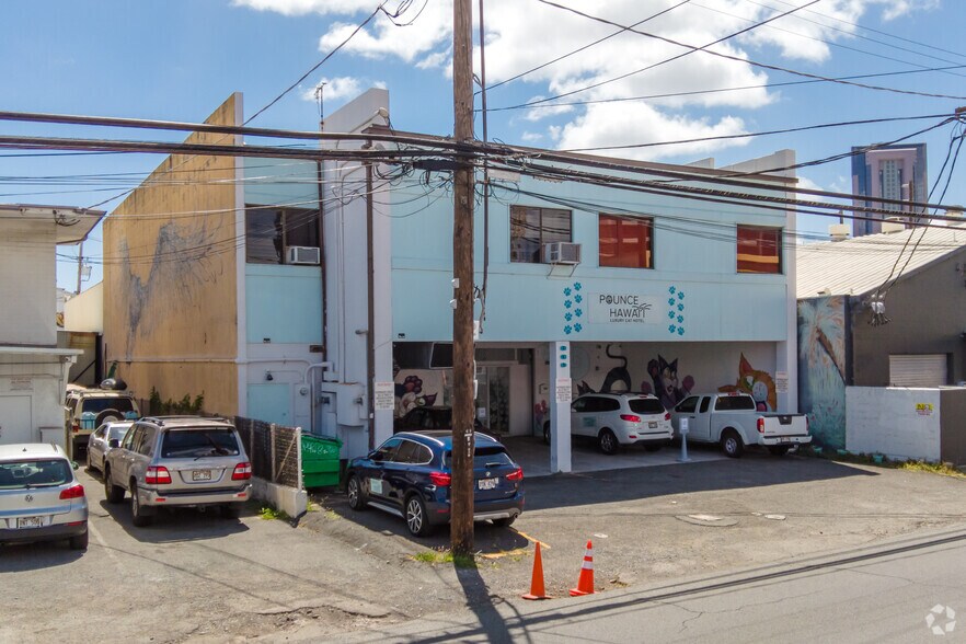 839 Queen St, Honolulu, HI à louer - Photo du bâtiment - Image 3 de 4