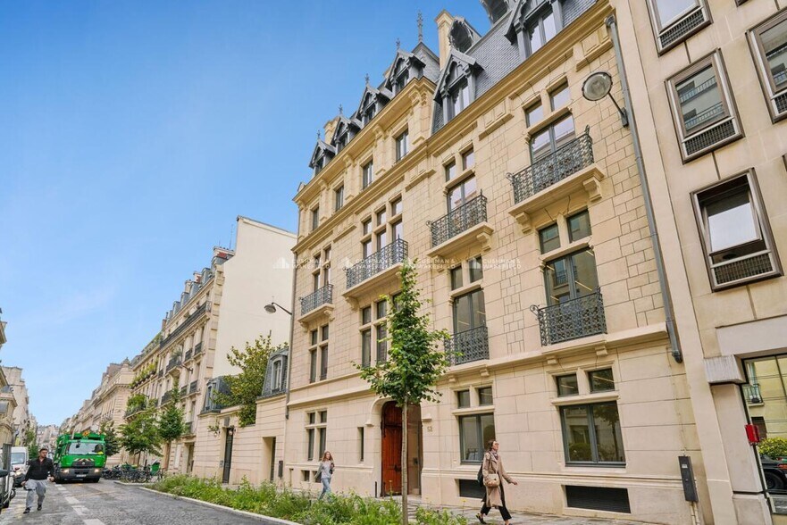 52 Rue De Monceau, Paris à louer - Photo du bâtiment - Image 3 de 15