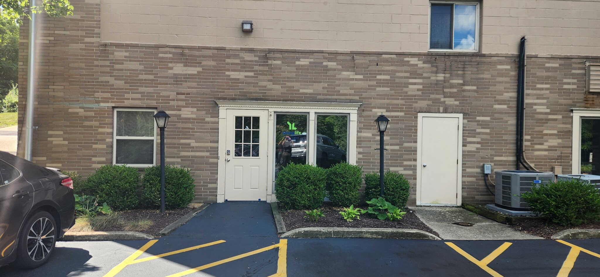 27070 Detroit Rd, Westlake, OH for lease Building Photo- Image 1 of 8