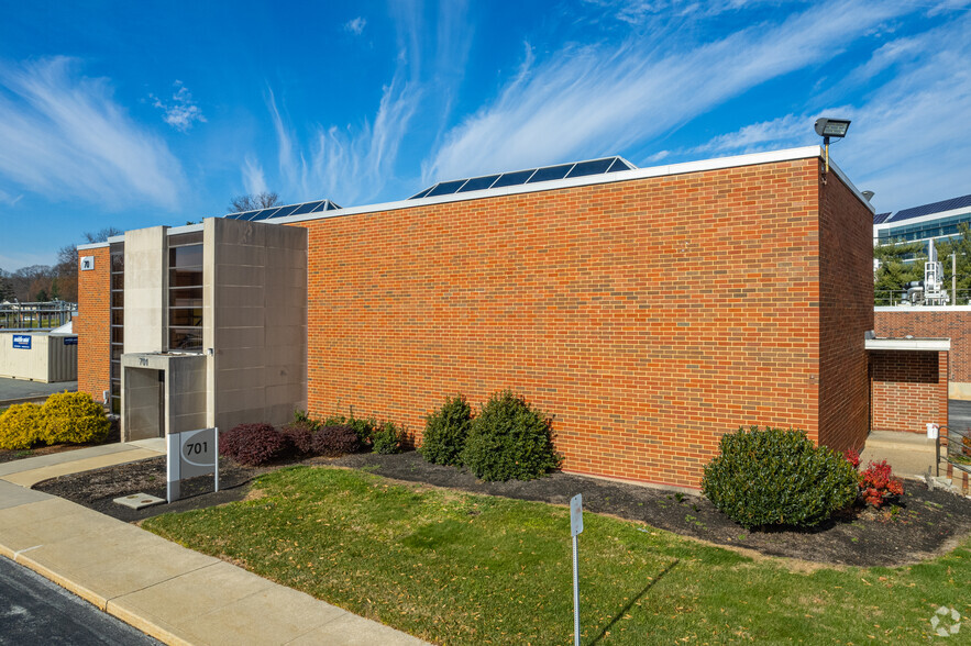 984 Centre Rd, Wilmington, DE for lease - Building Photo - Image 1 of 7