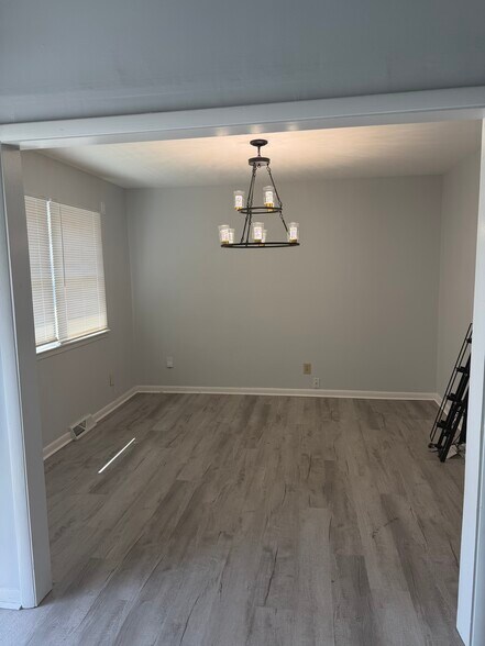 704 Meadowood St, Greensboro, NC à louer - Photo du bâtiment - Image 2 de 7