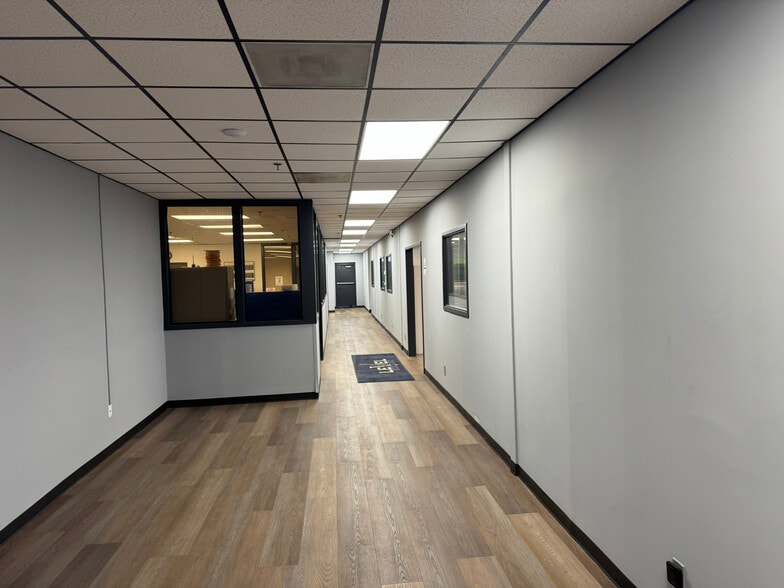 550 Commerce Park Dr SE, Marietta, GA for sale - Building Photo - Image 2 of 11