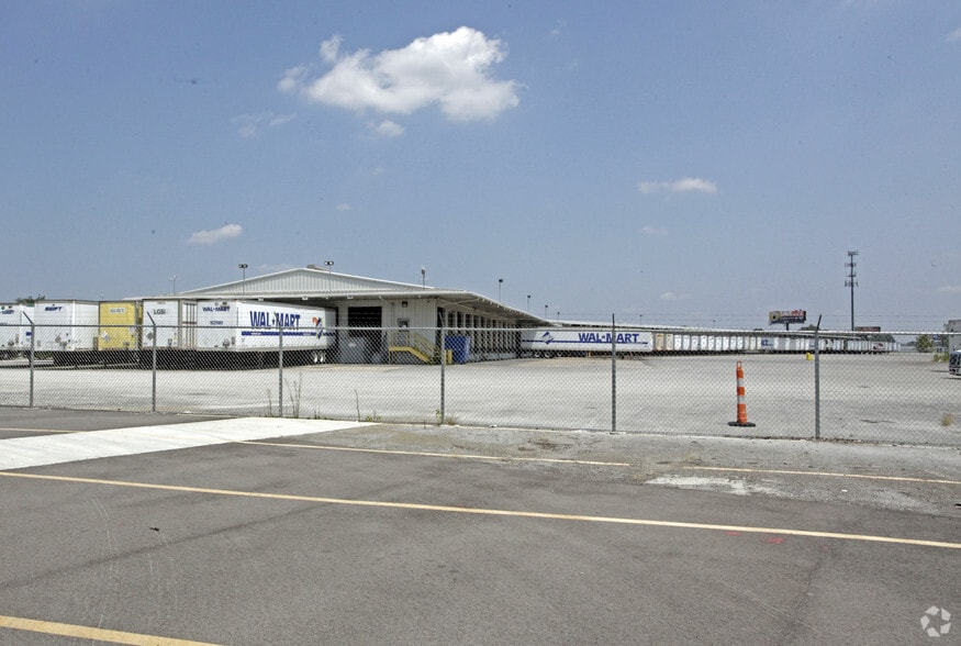 1980 Getwell Rd, Memphis, TN for lease - Primary Photo - Image 1 of 3