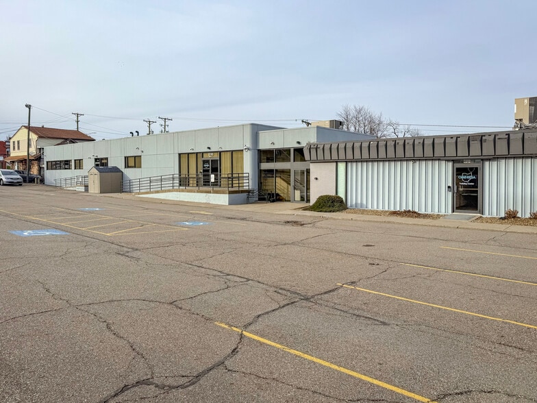 2228-2230 Sunset Blvd, Steubenville, OH à louer - Photo du bâtiment - Image 3 de 78