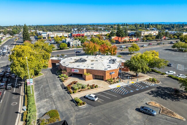 Plus de détails pour 6199 Sunrise Mall Rd, Citrus Heights, CA - Commerce de détail à vendre