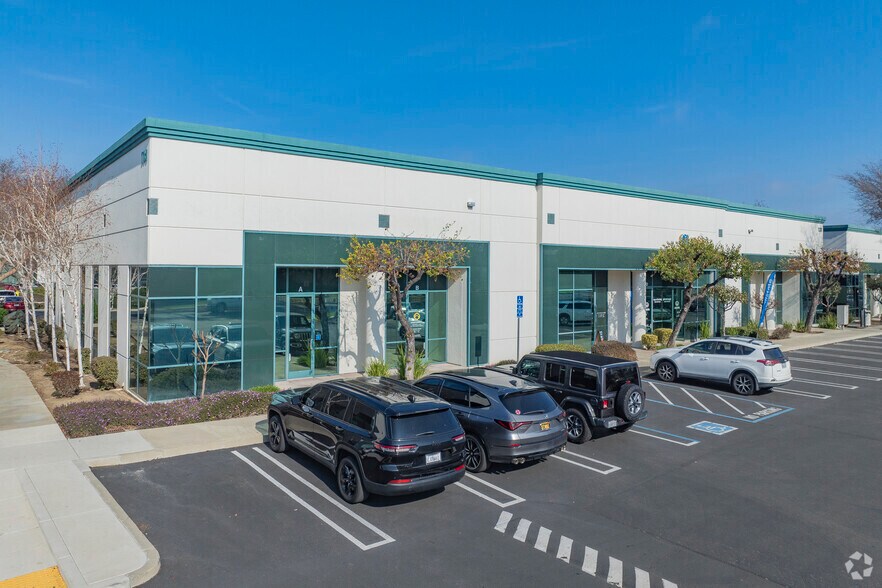 131 Sand Creek Rd, Brentwood, CA for lease - Building Photo - Image 2 of 6