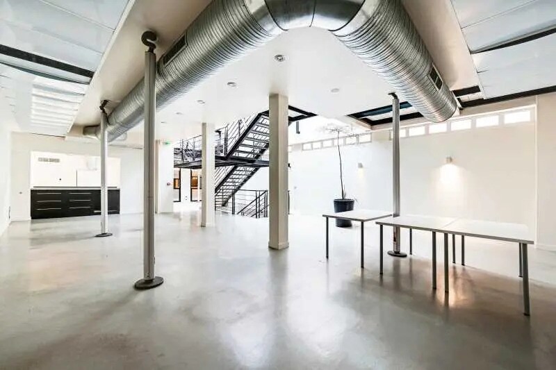 Office in Levallois-Perret for lease - Interior Photo - Image 3 of 11