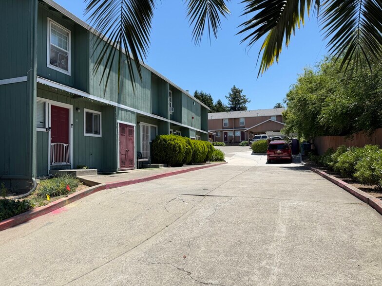 1821 Hill Ave, Hayward, CA à vendre - Photo du bâtiment - Image 1 de 16
