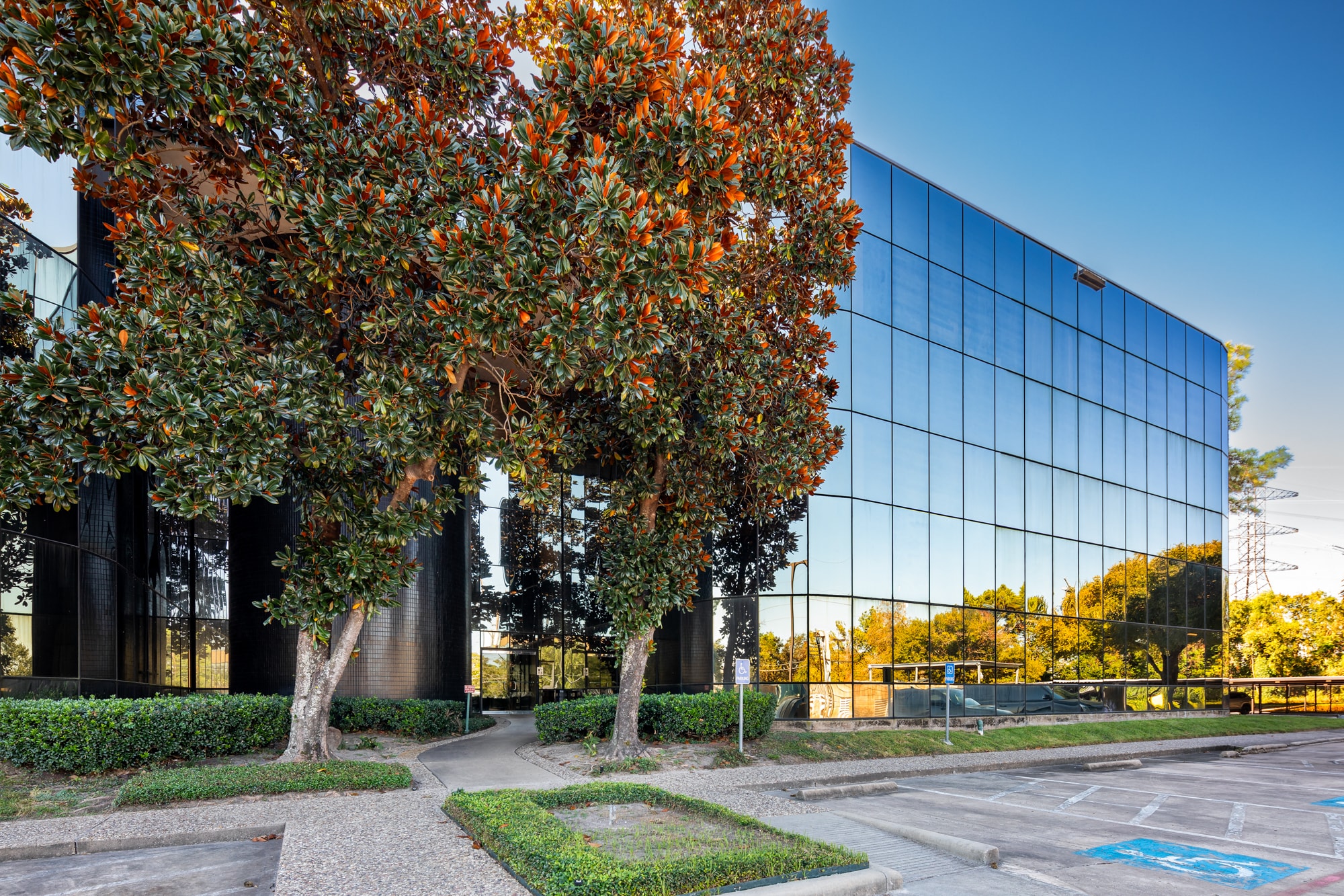 15311 Vantage Pky W, Houston, TX for lease Building Photo- Image 1 of 8