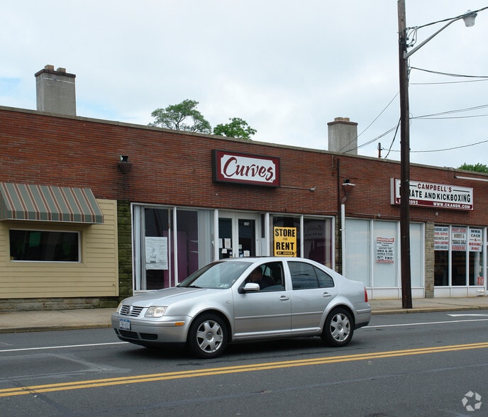 12-18 Broadway, Amityville, NY for lease - Building Photo - Image 2 of 16