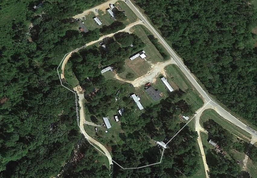 1827-1837 Shallow Creek Rd, Elberton, GA for sale - Primary Photo - Image 1 of 1