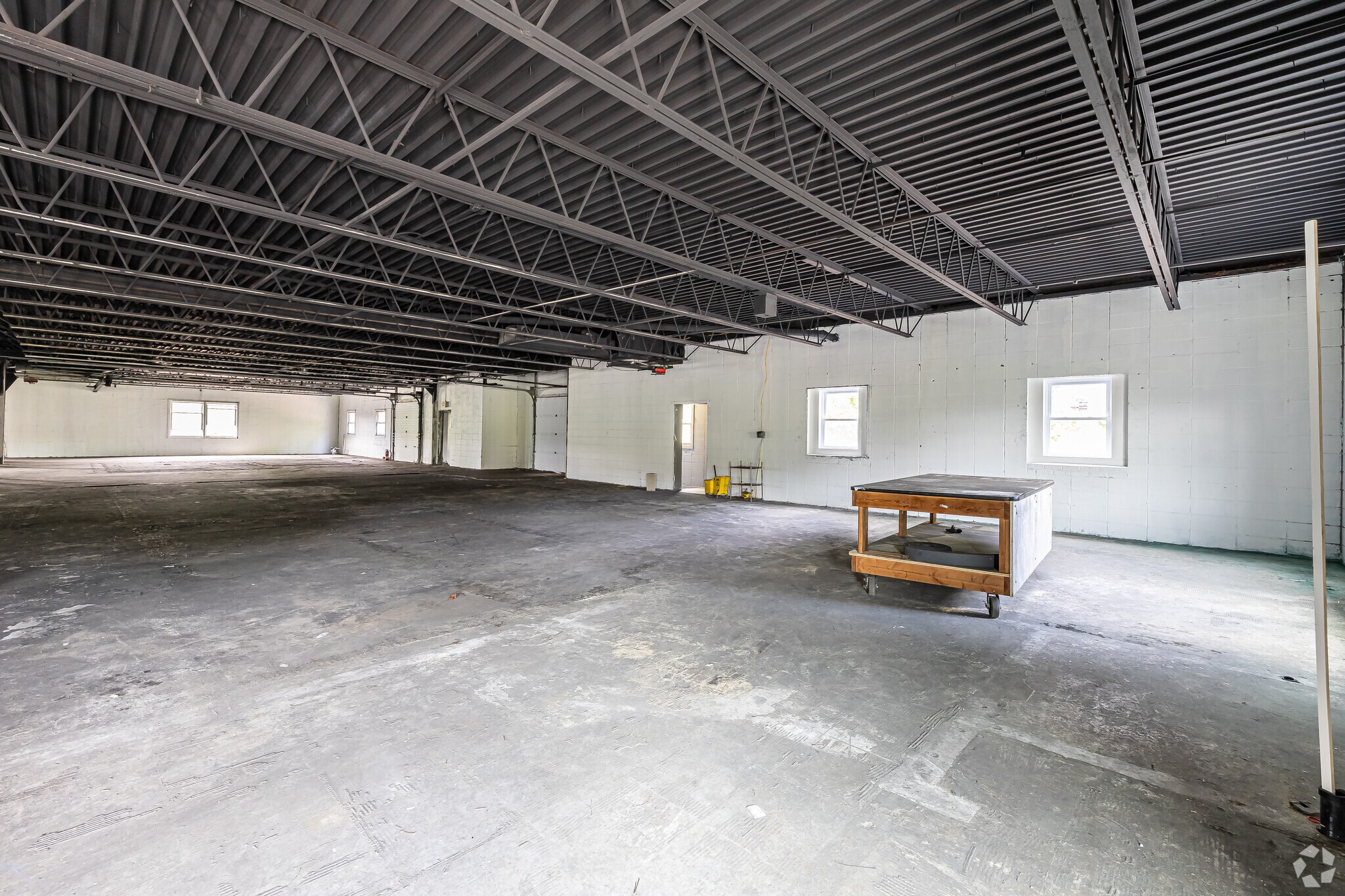 195 W Newberry Rd, Bloomfield, CT for sale Building Photo- Image 1 of 4