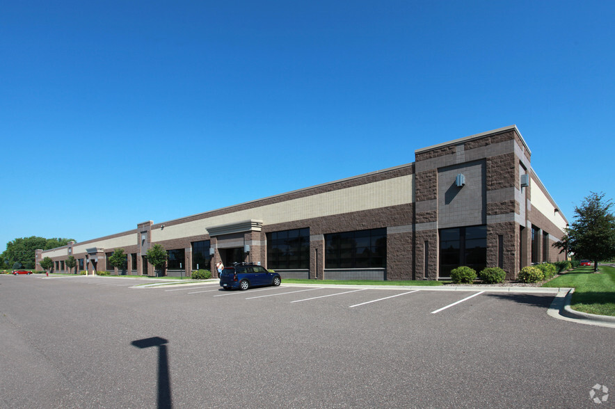 9300 Winnetka Ave, Brooklyn Park, MN for lease - Building Photo - Image 1 of 9