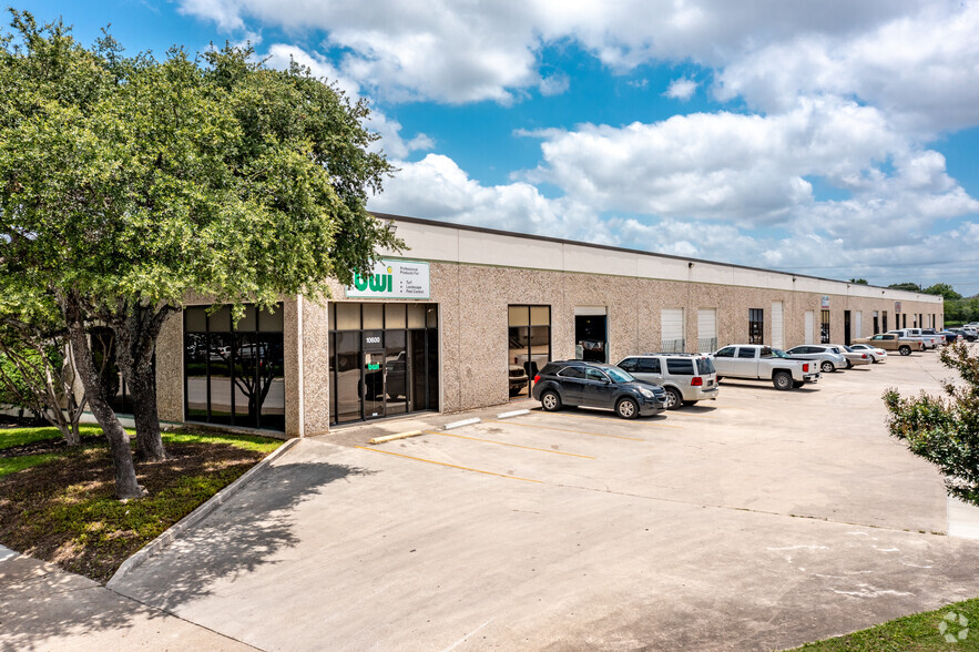 10601-10732 Sentinel St, San Antonio, TX for lease - Building Photo - Image 1 of 20